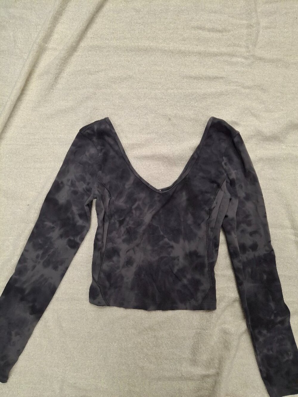 Lululemon Black & Grey Diamond Dye Pattern Long Sleeve Crop Top - Size 2
